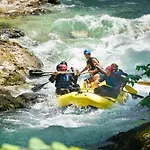 Parque de Campismo Rafting Camp -