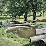 Parque de Campismo Rafting Camp - *