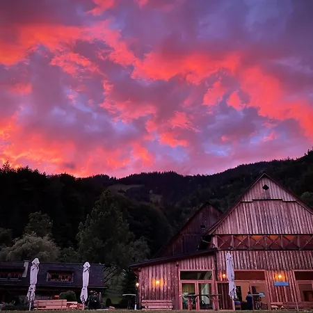 Rafting Camp - Kamp alanı Palfau
